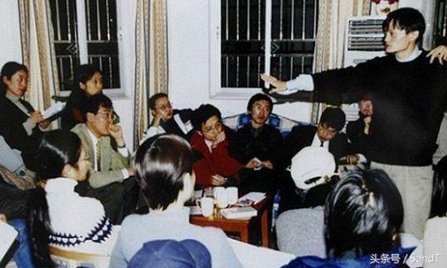 What Is Alipay? The Ultimate FAQ Guide to Alipay 6 Figure 6 Jack Ma and His Colleagues 2