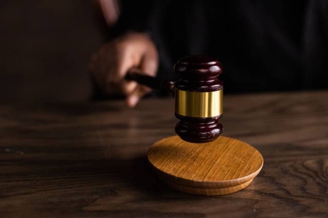DHgate vs. Alibaba: Settling the Debate 8 DHgate vs Alibaba verdict