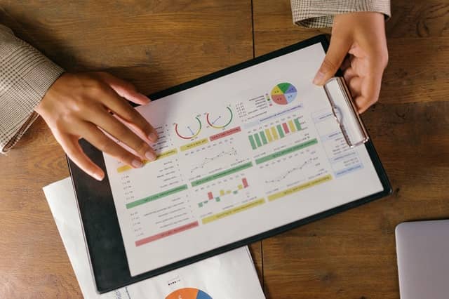 The Ultimate D2C Guide: How Can Dropshippers Learn From This Business? 4 Access to customer data